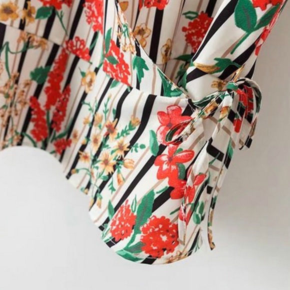 Floral Blouse - Picture 6 of 8